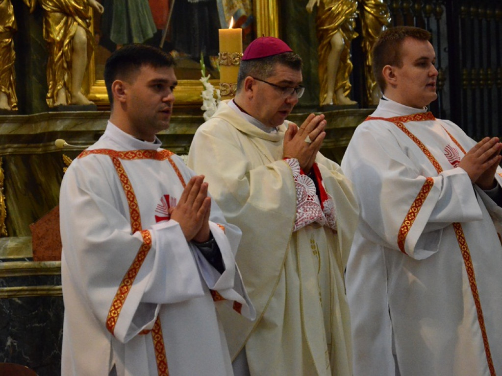 Alumni przyjęli święcenia diakonatu