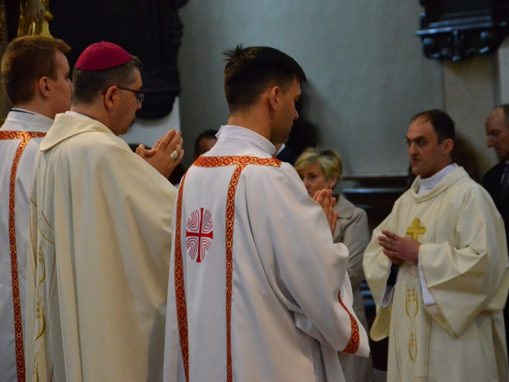 Alumni przyjęli święcenia diakonatu