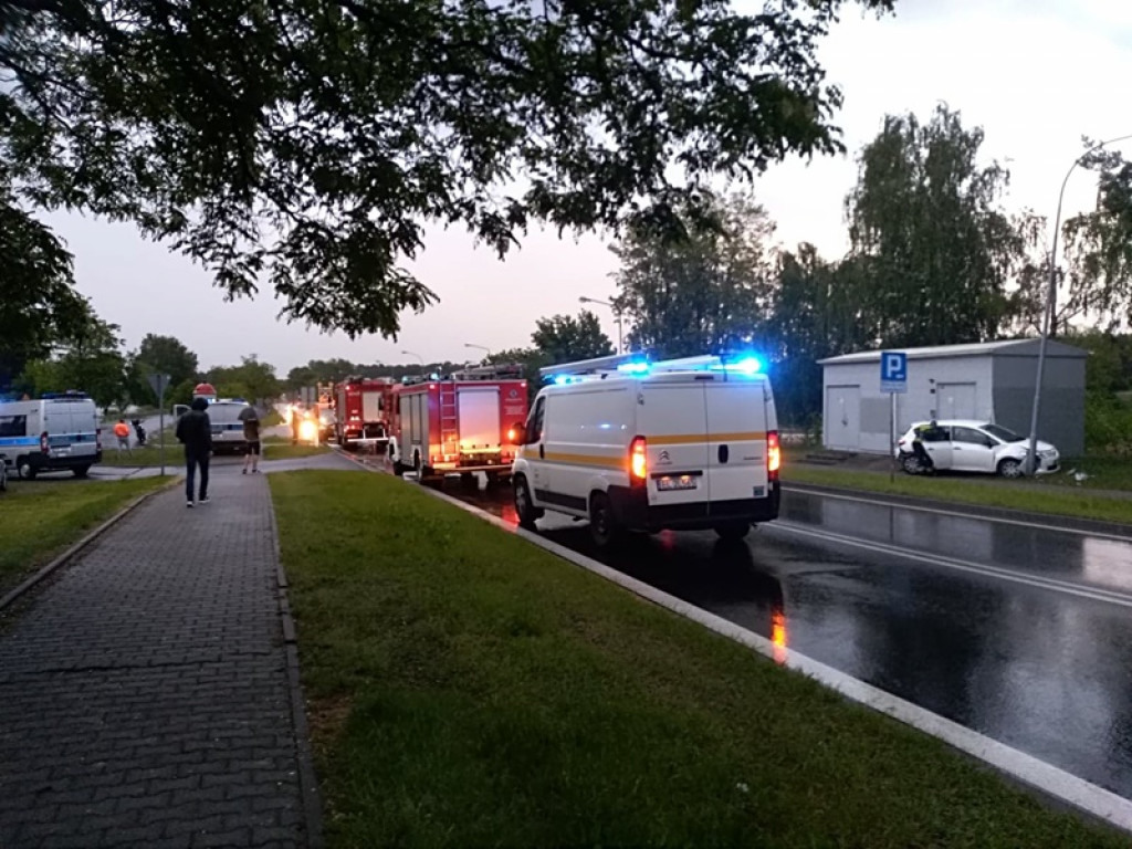 Wypadek w Głownie na pasach na DK 14