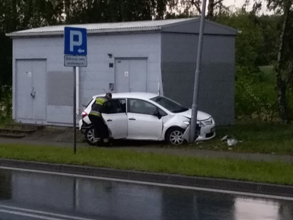 Wypadek w Głownie na pasach na DK 14