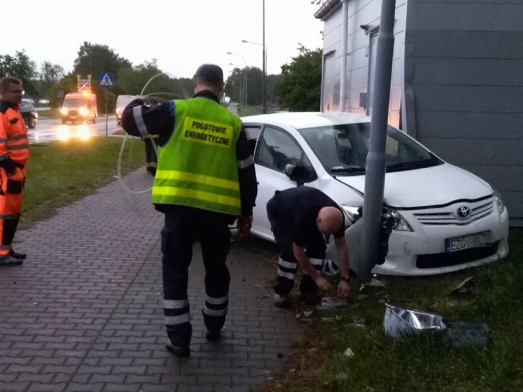 Wypadek w Głownie na pasach na DK 14