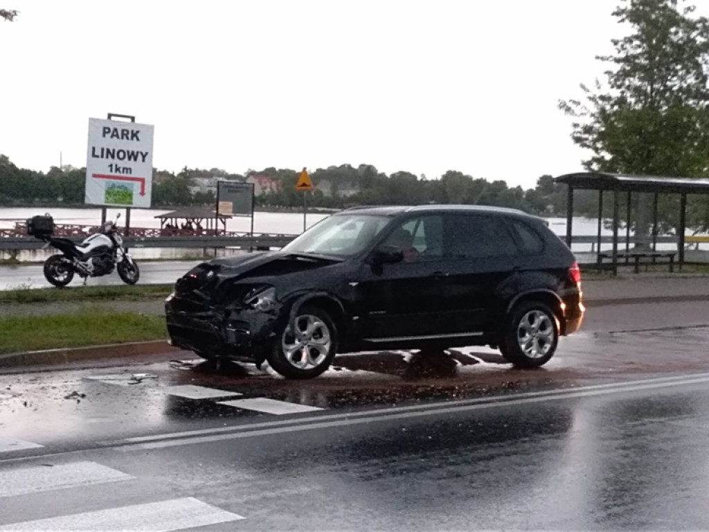 Wypadek w Głownie na pasach na DK 14