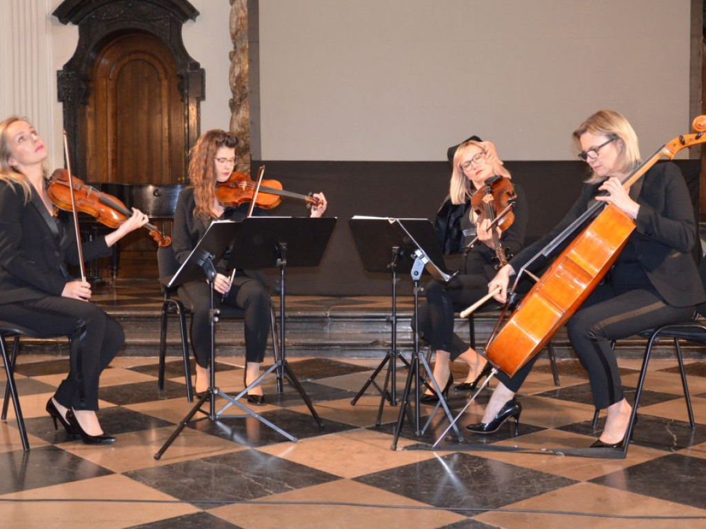 Koncert i malowanie piaskiem zwycięzczyni Mam talent!