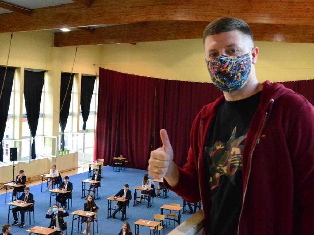 Dzisiaj ważny egzamin. Uczniowie już go piszą