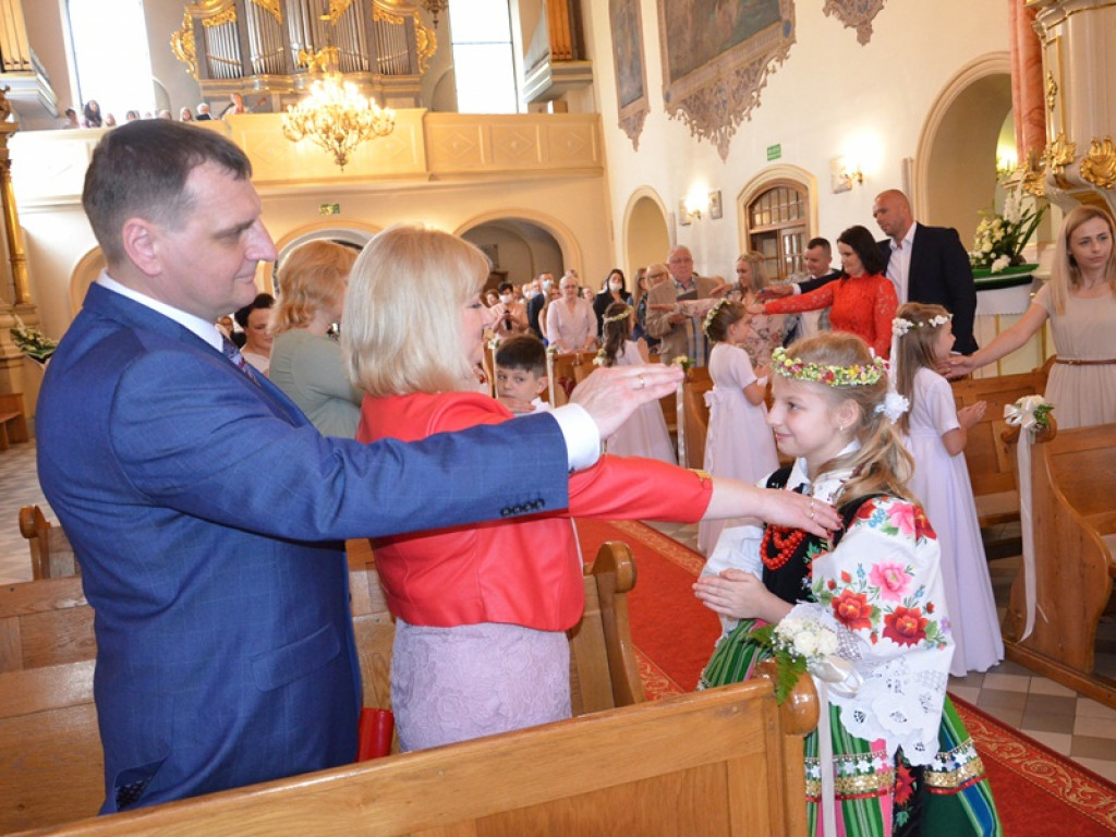 Rozpoczęły się Pierwsze Komunie Święte (zdjęcia)