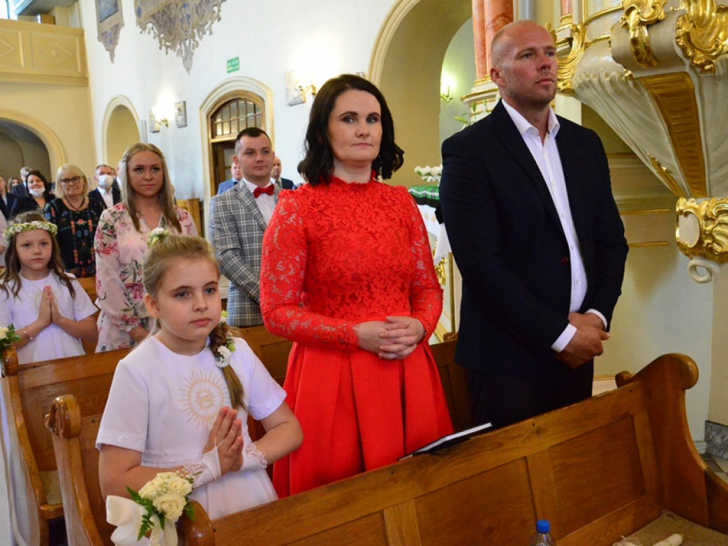 Rozpoczęły się Pierwsze Komunie Święte (zdjęcia)