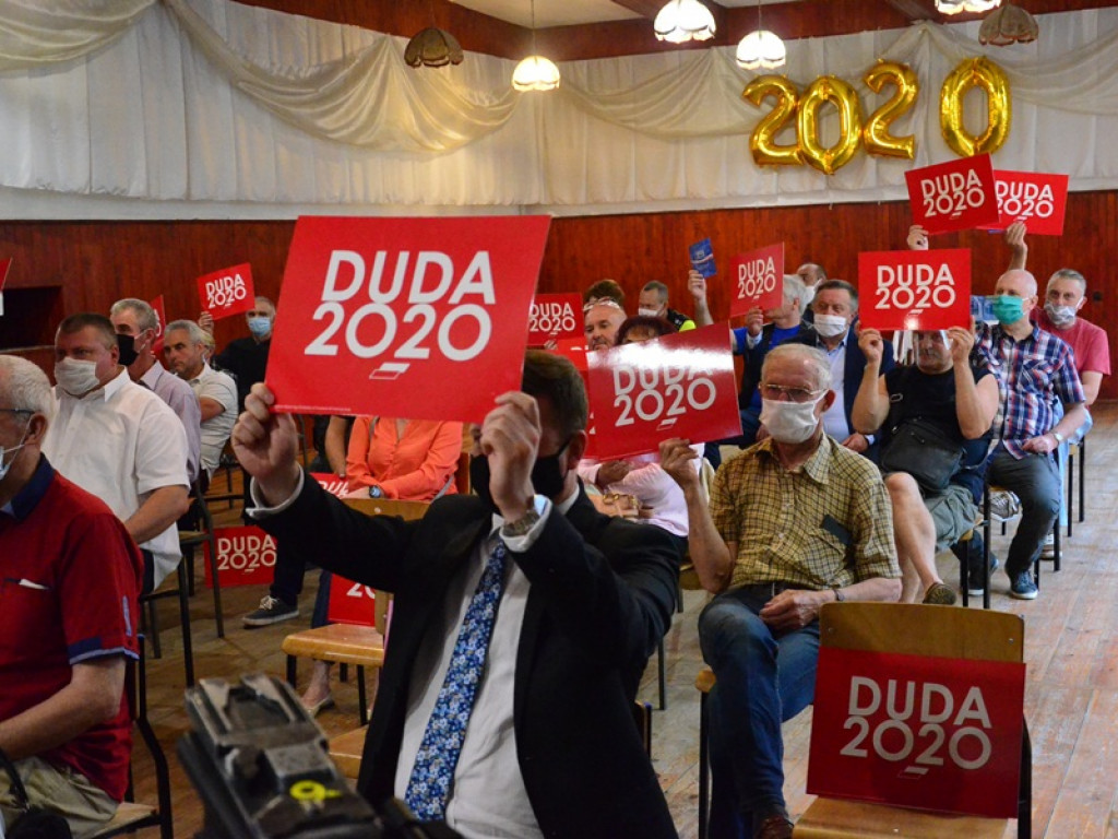 Spotkanie z europosłanką w Głownie. Uczestnicy skandowali 