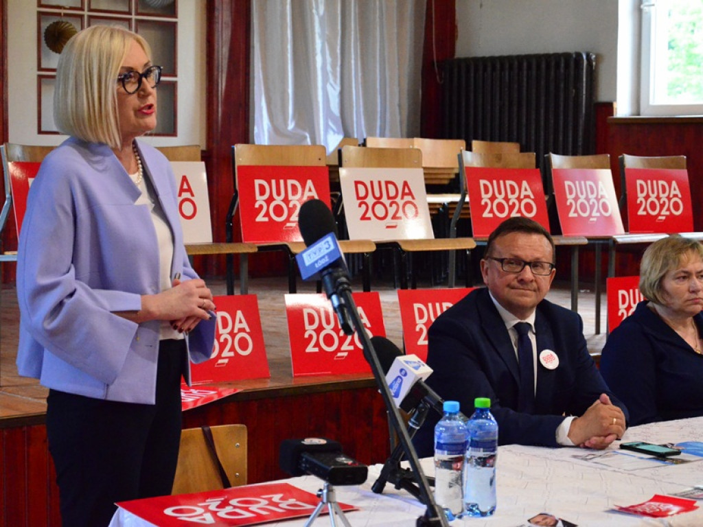 Spotkanie z europosłanką w Głownie. Uczestnicy skandowali 
