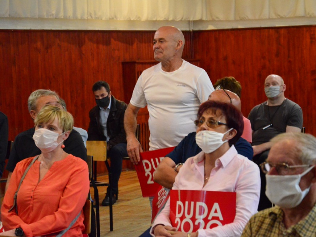 Spotkanie z europosłanką w Głownie. Uczestnicy skandowali 