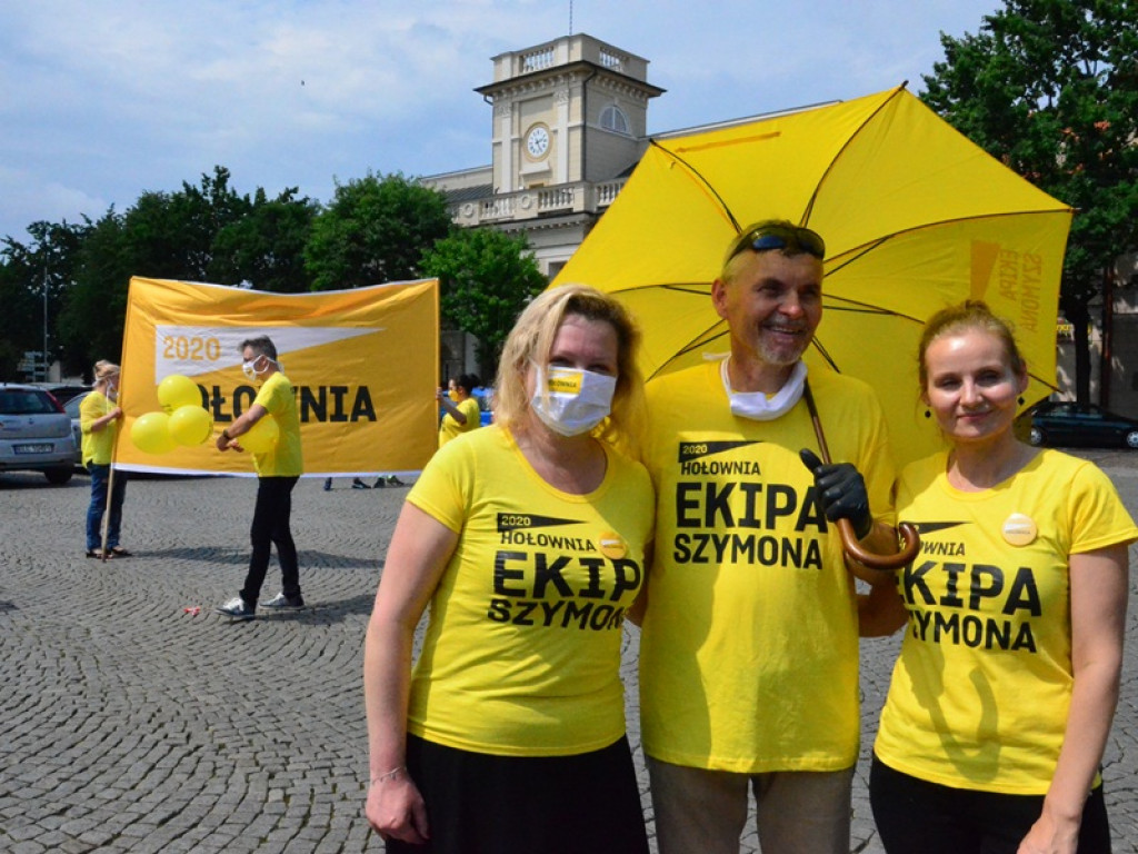 Flash mob ekipy Szymona na Starym Rynku