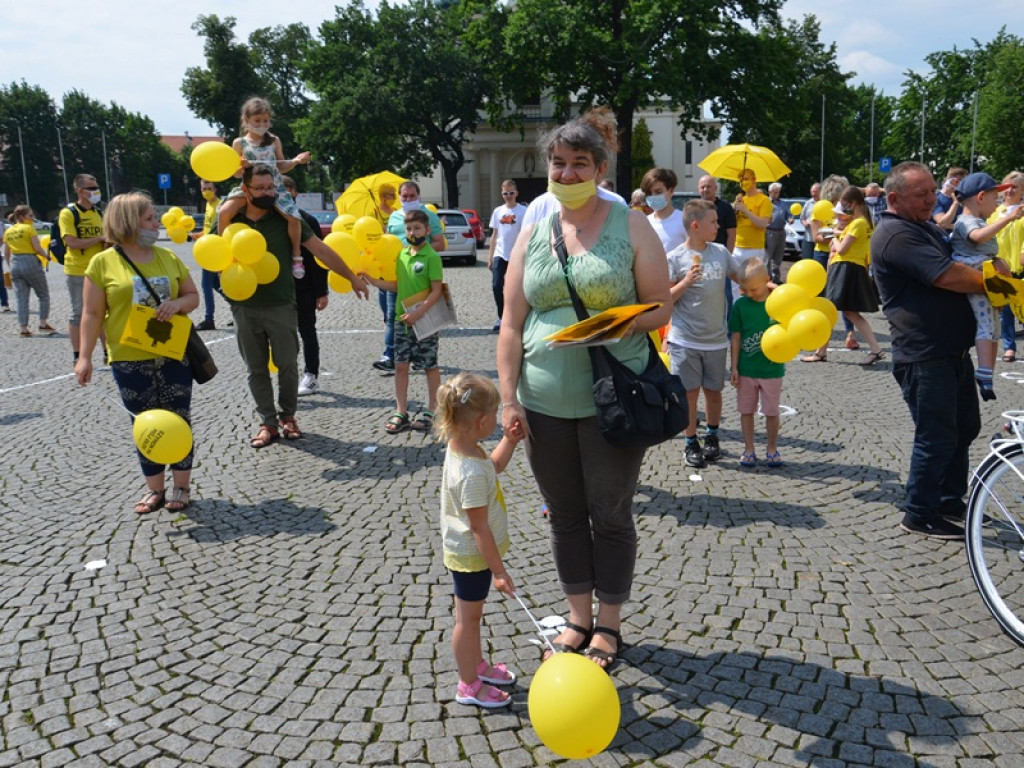 Flash mob ekipy Szymona na Starym Rynku