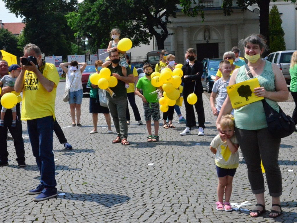 Flash mob ekipy Szymona na Starym Rynku