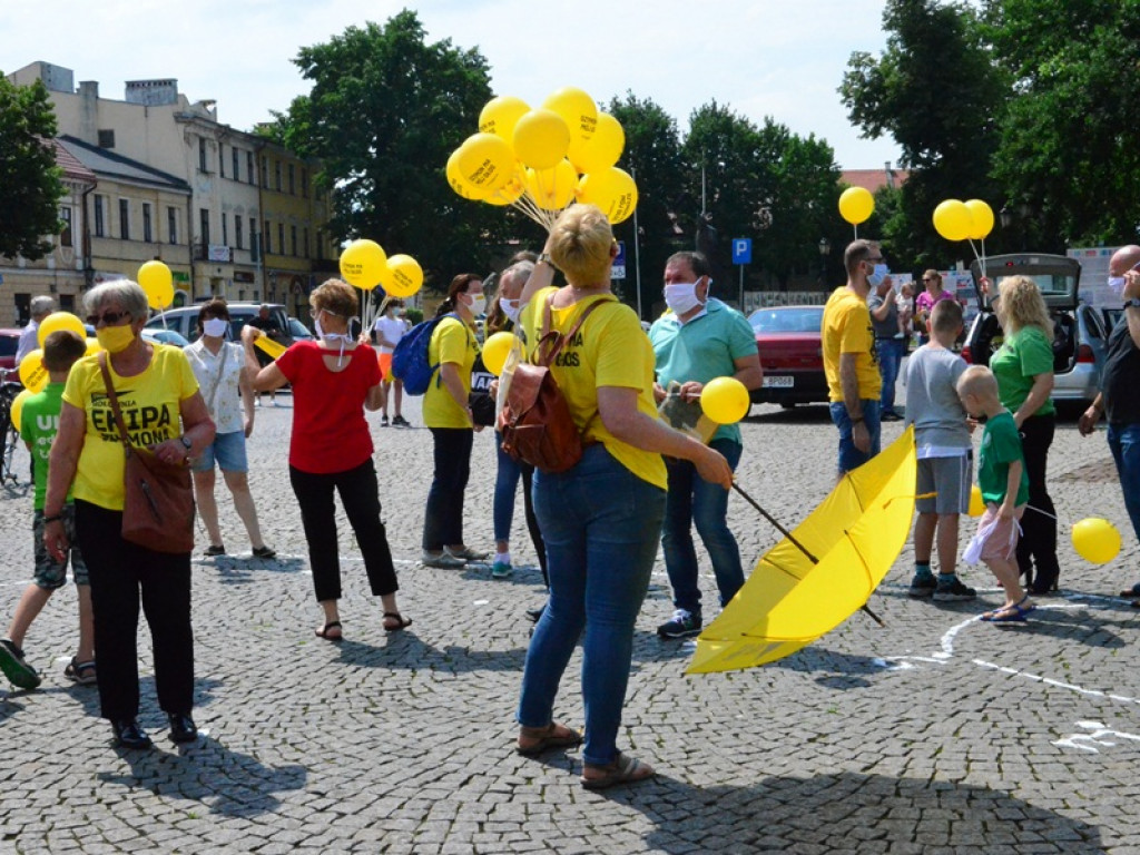 Flash mob ekipy Szymona na Starym Rynku