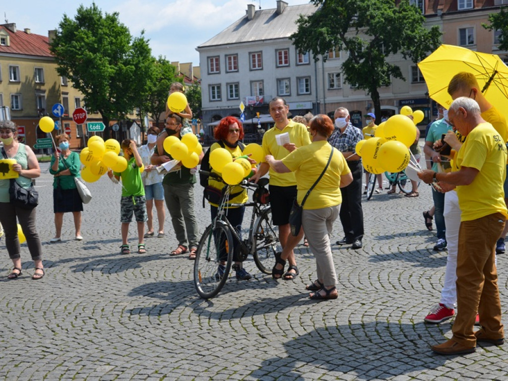 Flash mob ekipy Szymona na Starym Rynku