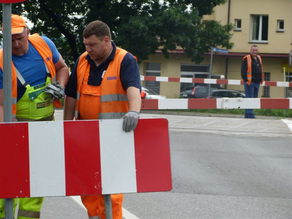 Przejazd na Mostowej zamknięty