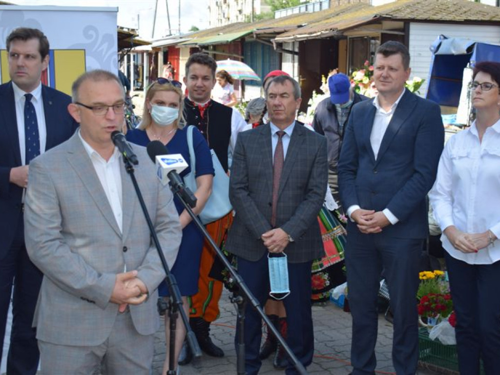 Wojewoda mówi o rekordowych pieniądzach dla powiatu łowickiego