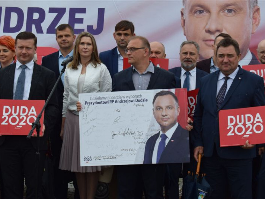 Łowicki komitet prezydenta Dudy mówi o 