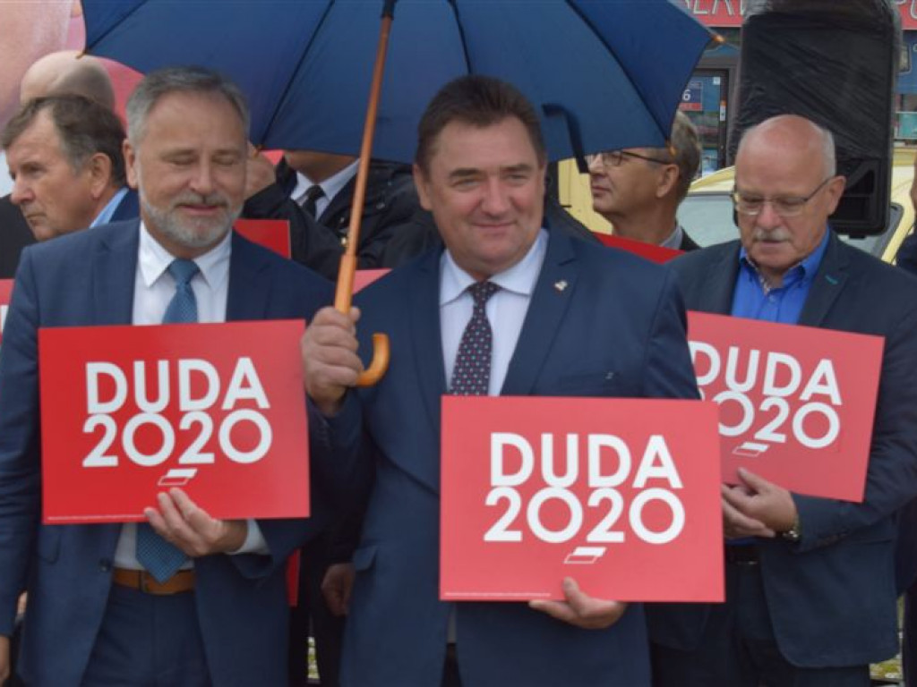 Łowicki komitet prezydenta Dudy mówi o 