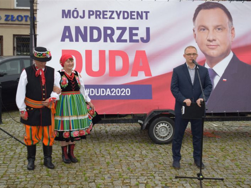 Łowicki komitet prezydenta Dudy mówi o 