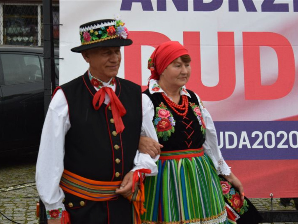 Łowicki komitet prezydenta Dudy mówi o 