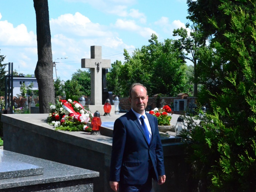 Dziesiątacy symbolicznie uczcili Święto Pułkowe
