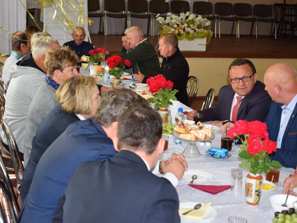 Marszałek w Kadzielinie. Dla kogo granty?