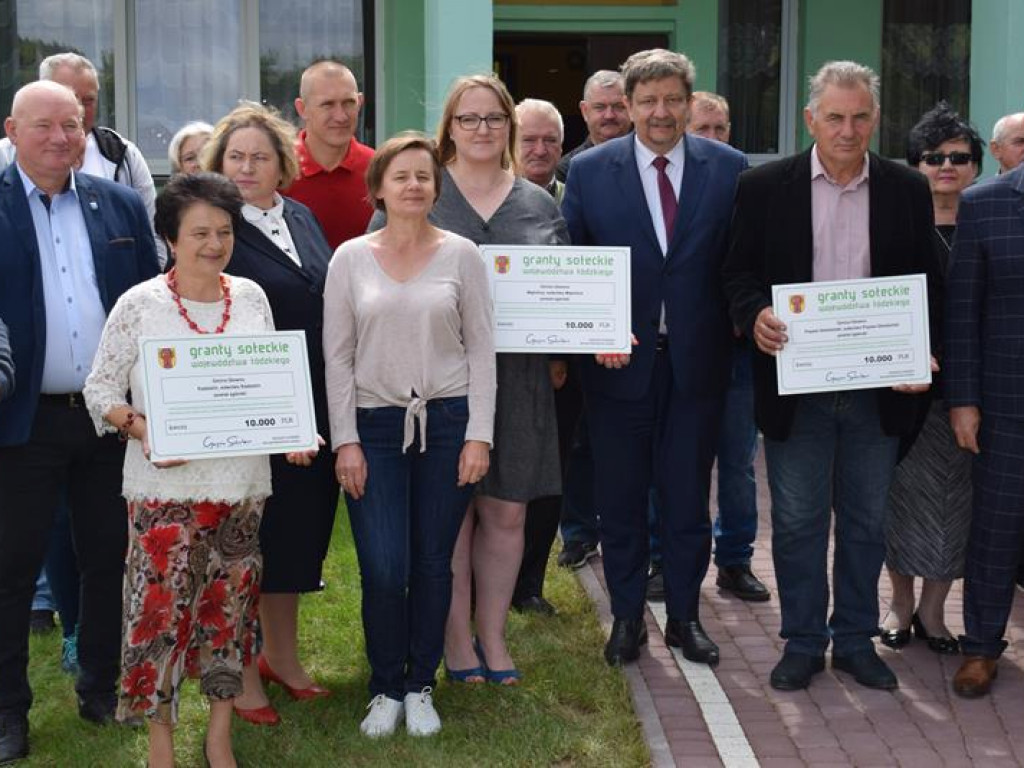 Marszałek w Kadzielinie. Dla kogo granty?