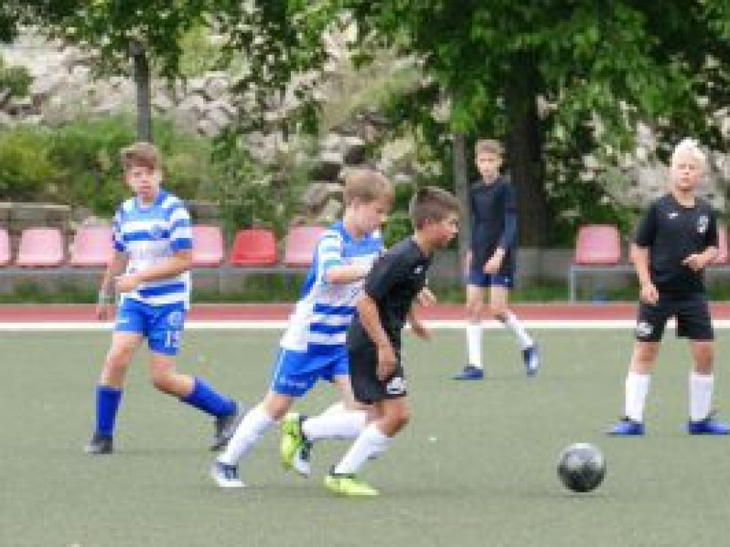 Dwa sparingi Pelikana-2008