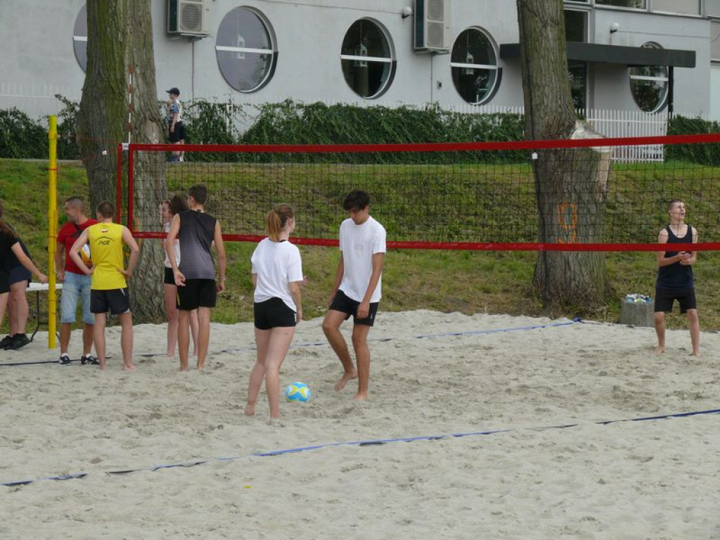 Plaża nad Bzurą otwarta