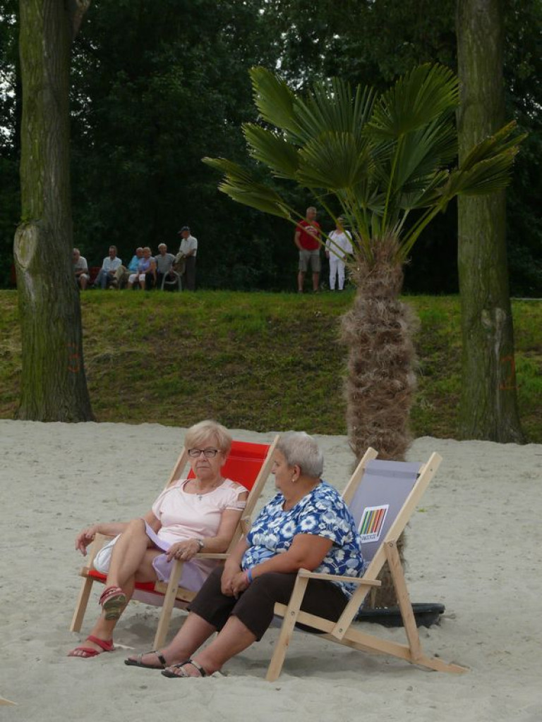 Plaża nad Bzurą otwarta