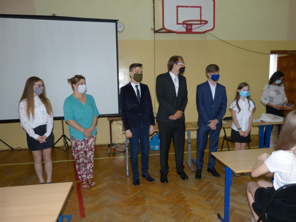 Prymusi otrzymali stypendia