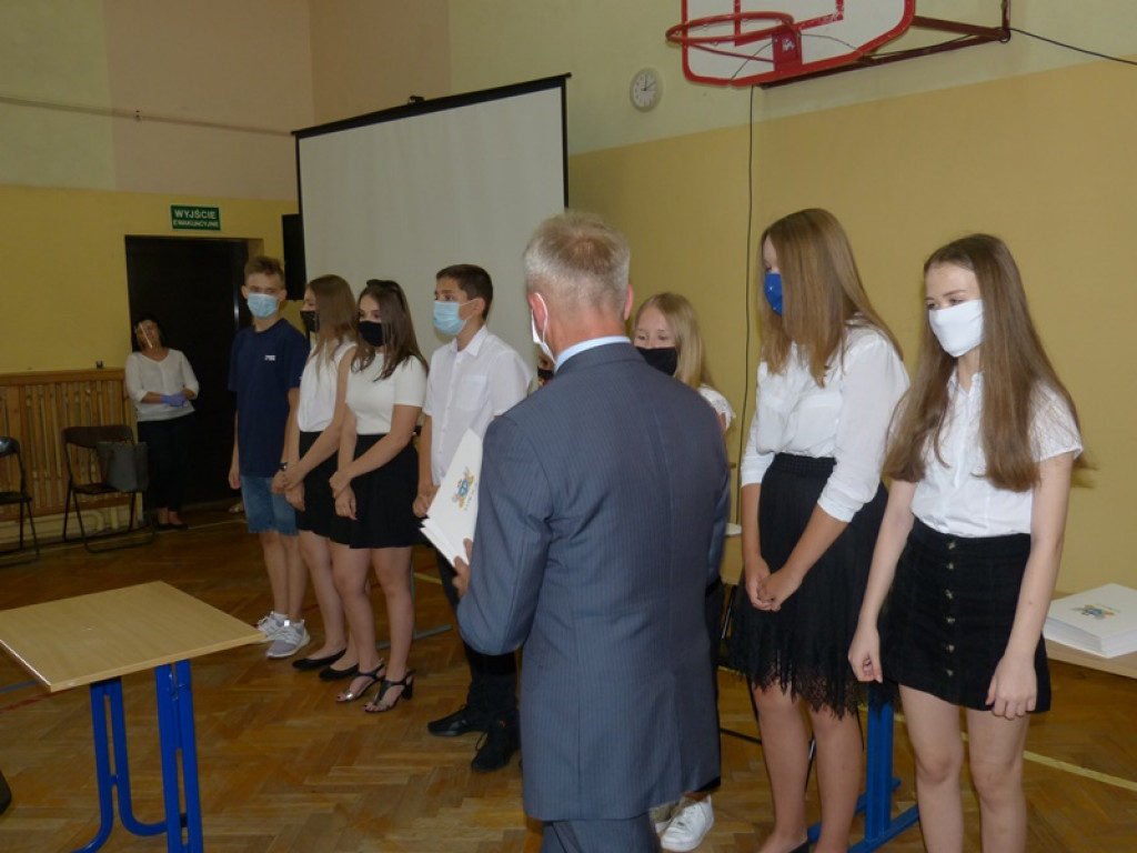 Prymusi otrzymali stypendia