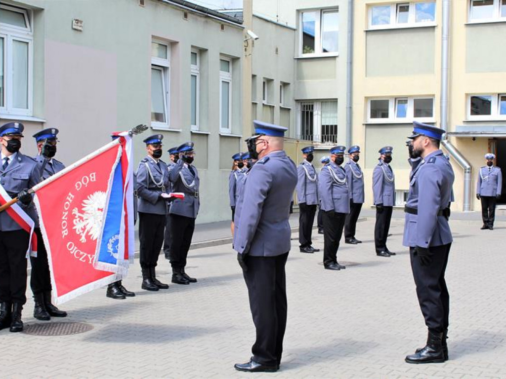 Wśród awansowanych są funkcjonariusze z Głowna i Strykowa