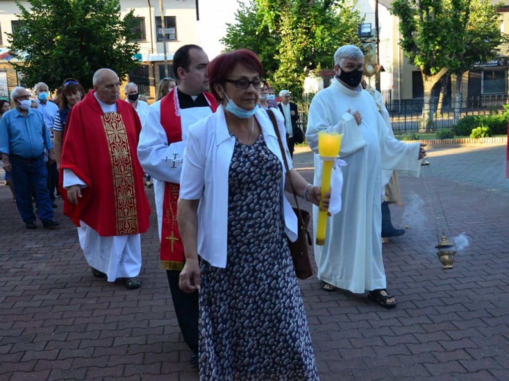 Odpust parafialny ze święceniem pojazdów w Głownie