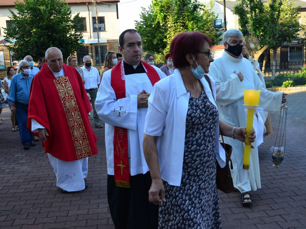 Odpust parafialny ze święceniem pojazdów w Głownie