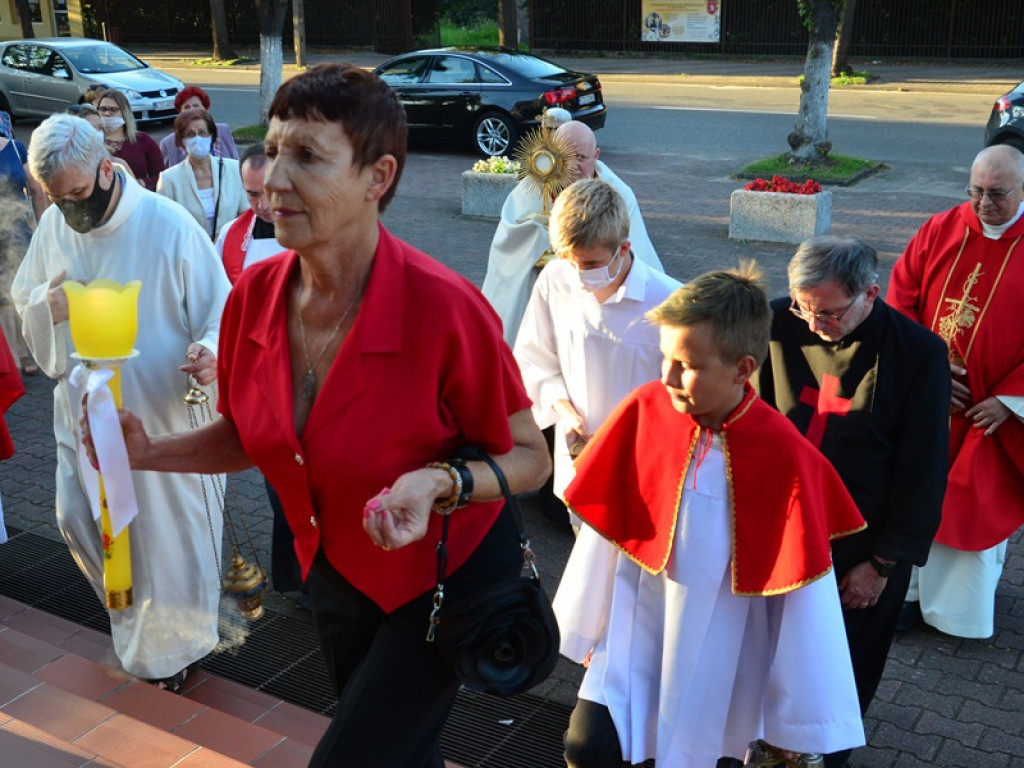 Odpust parafialny ze święceniem pojazdów w Głownie