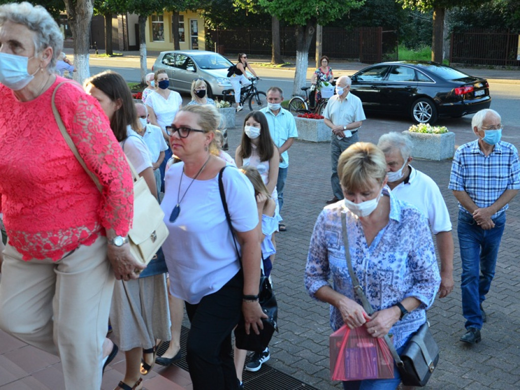 Odpust parafialny ze święceniem pojazdów w Głownie