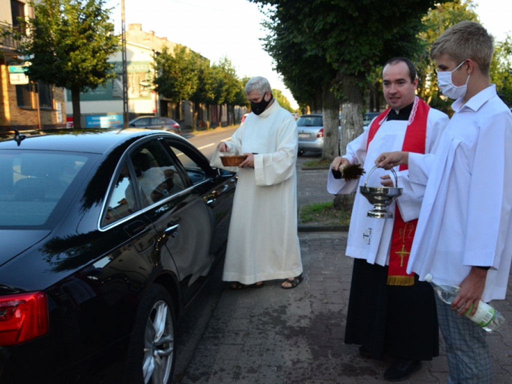 Odpust parafialny ze święceniem pojazdów w Głownie