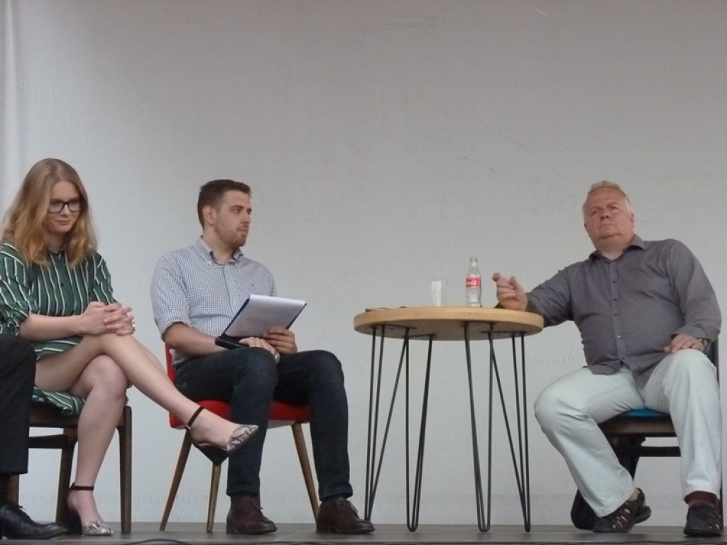 Łowicki Panel Dyskusyjny: W młodych jest siła!