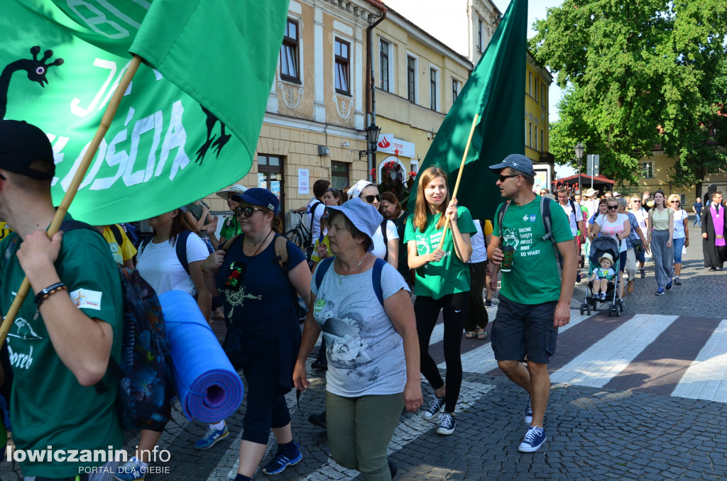 Młodzieżowa pielgrzymka ruszy bez młodzieży