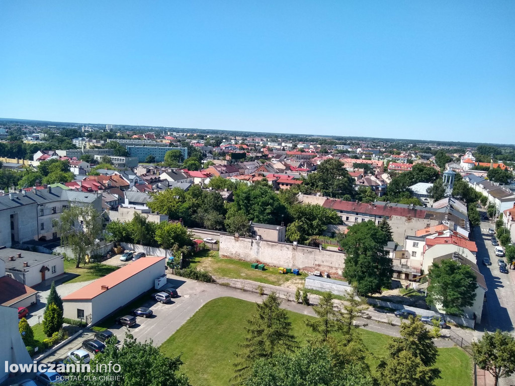 Spojrzenie na Łowicz z wieży katedralnej