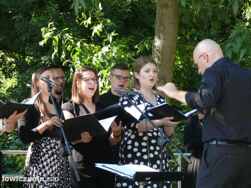 Vivid Singers  na Błoniach