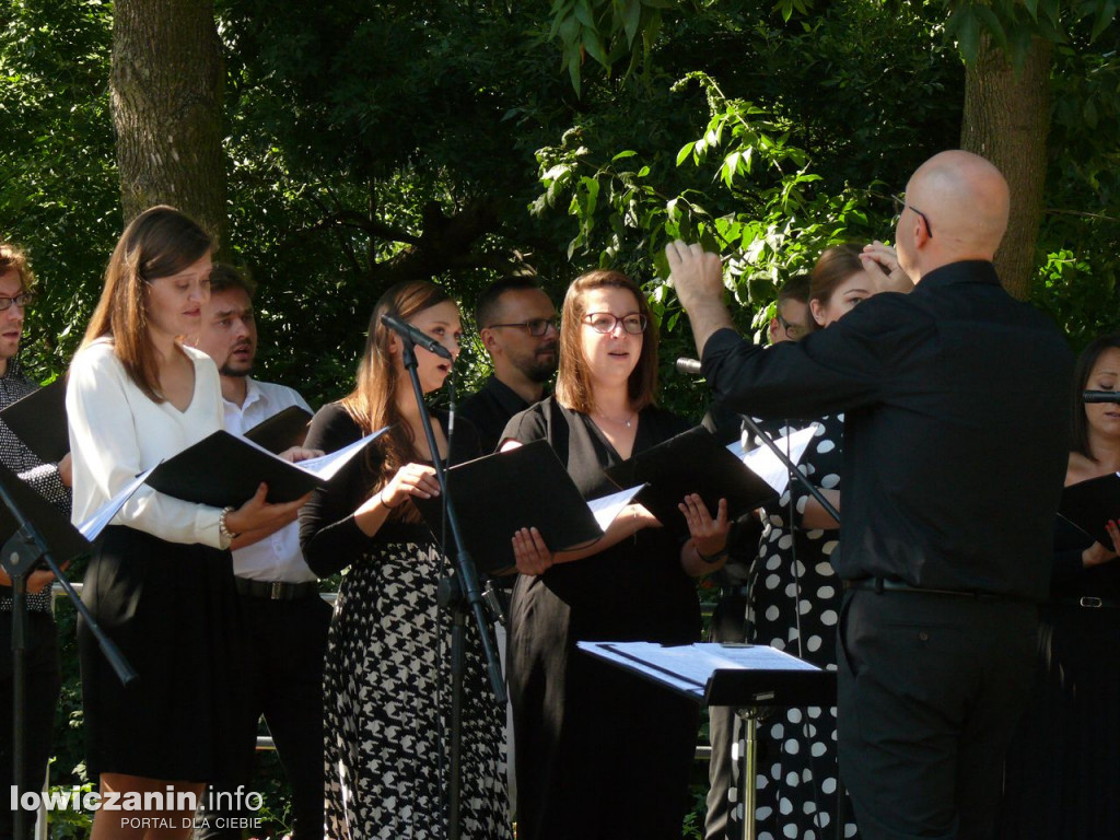 Vivid Singers  na Błoniach