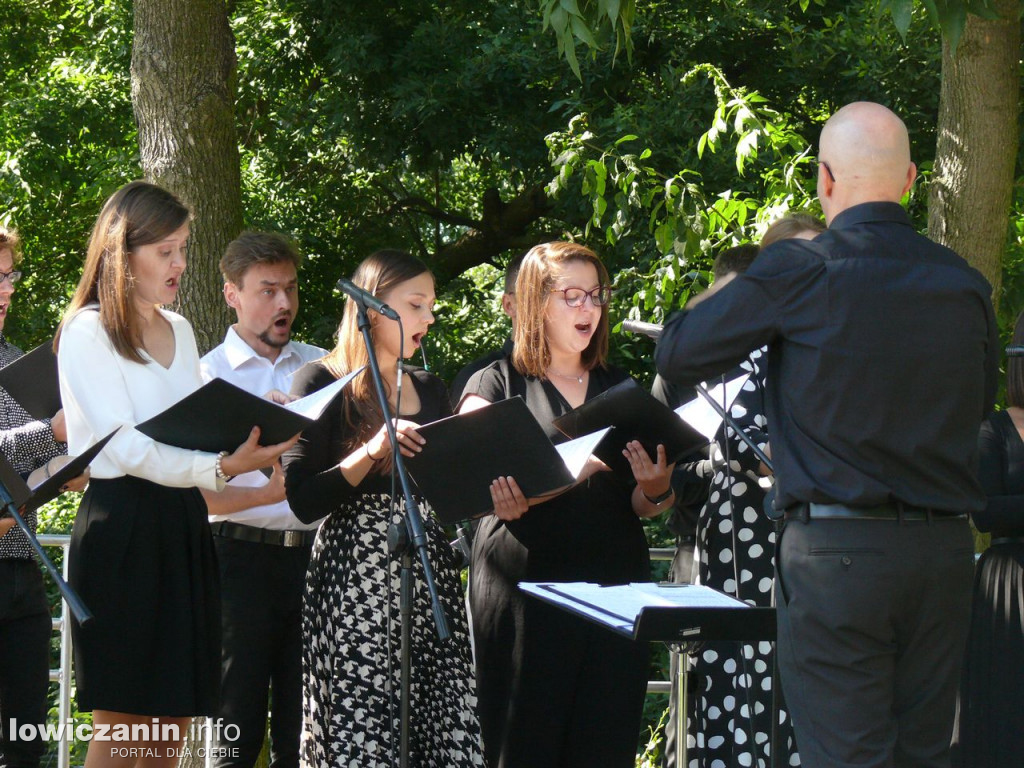 Vivid Singers  na Błoniach