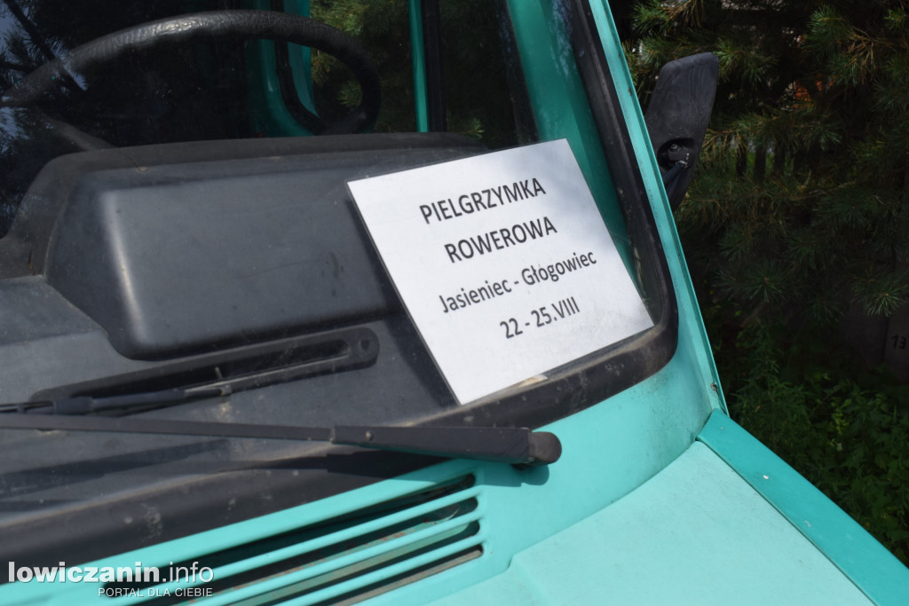Pielgrzymka do Głogowca - postój w Bełchowie