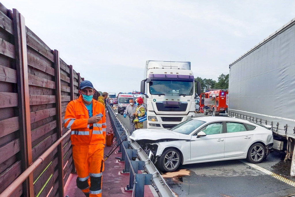 Karambol na autostradzie A2