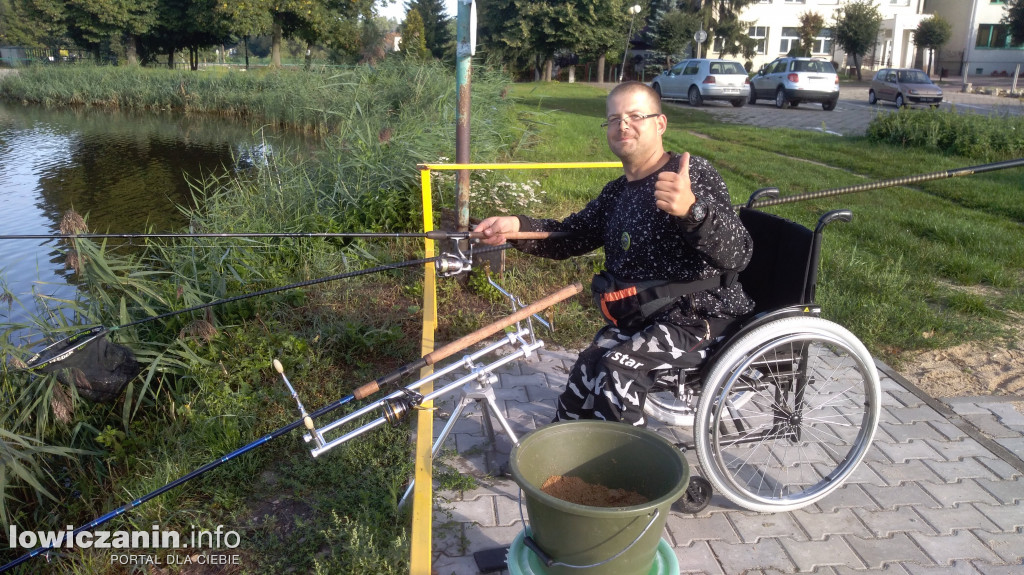 Zawody wędkarskie w Głownie
