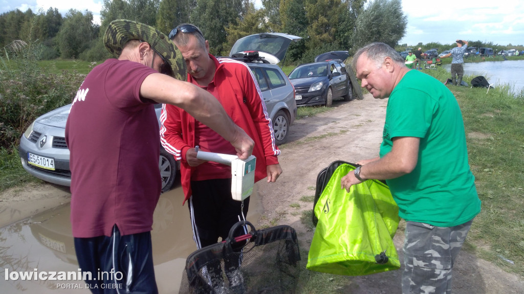 Zawody wędkarskie PZW Bełchów na zalewie w Łowiczu