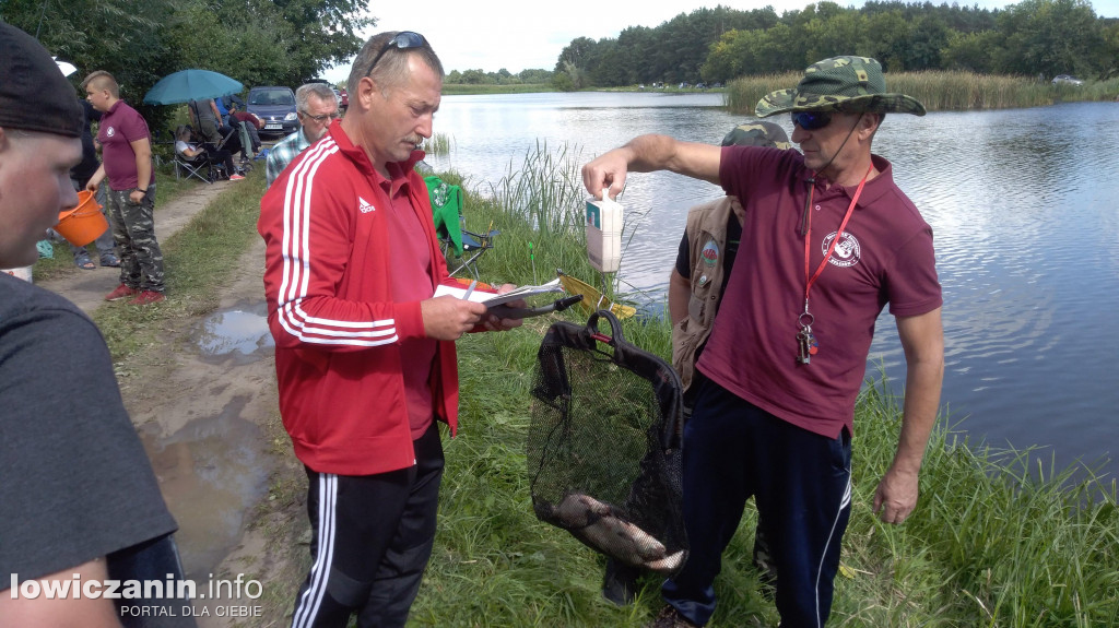 Zawody wędkarskie PZW Bełchów na zalewie w Łowiczu