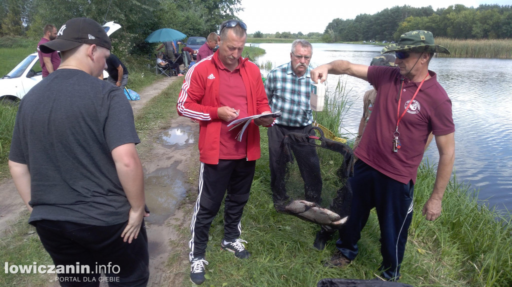 Zawody wędkarskie PZW Bełchów na zalewie w Łowiczu